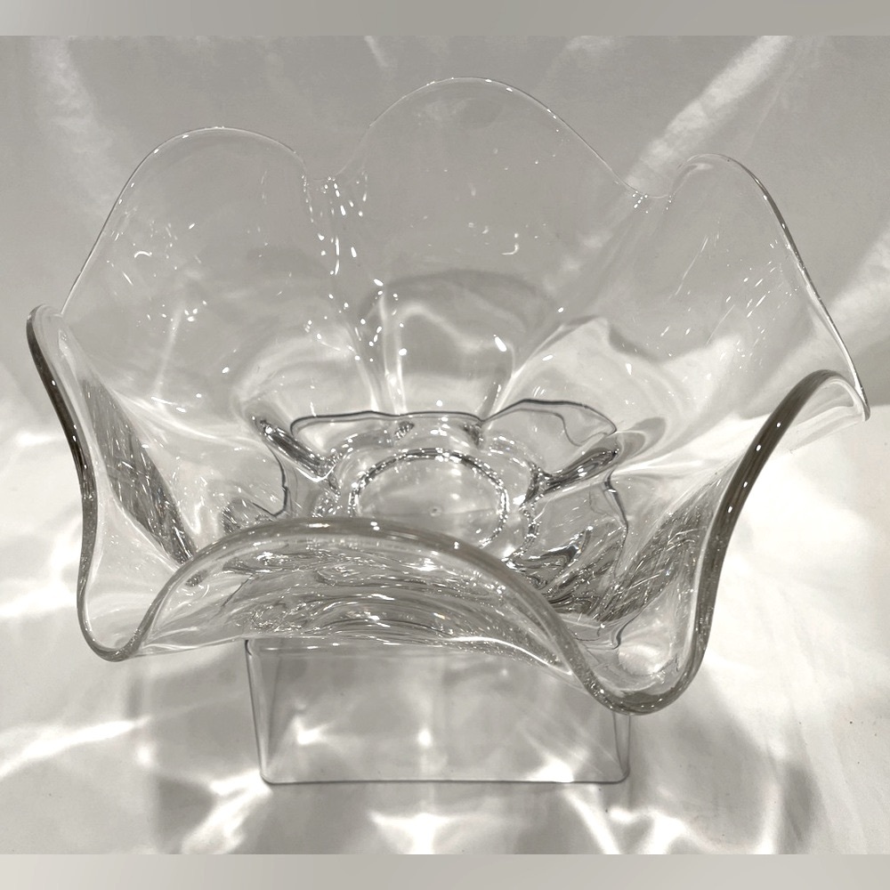 Duncan Miller Glass CANTERBURY No.115 Large Crystal Ruffled Handkerchief Bowl.